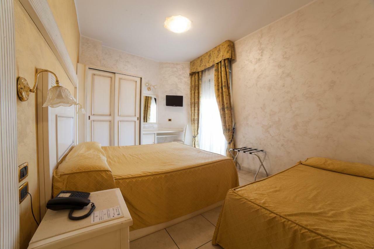 Hotel Diplomat Palace Rimini Eksteriør billede